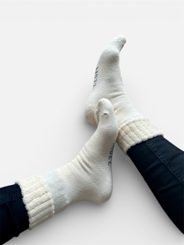 Kolorowe skarpetki ecru frotte
