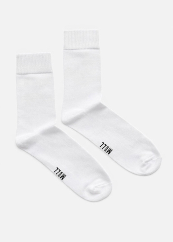 Białe gładkie skarpetki