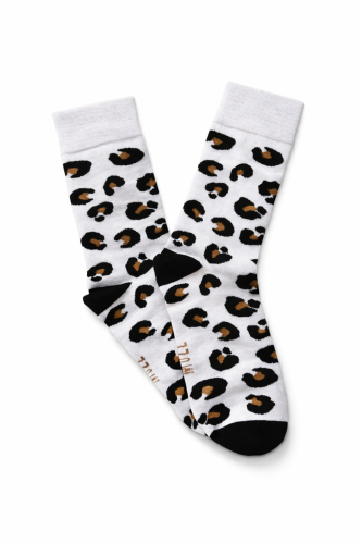 Kolorowe skarpetki białe w panterkę